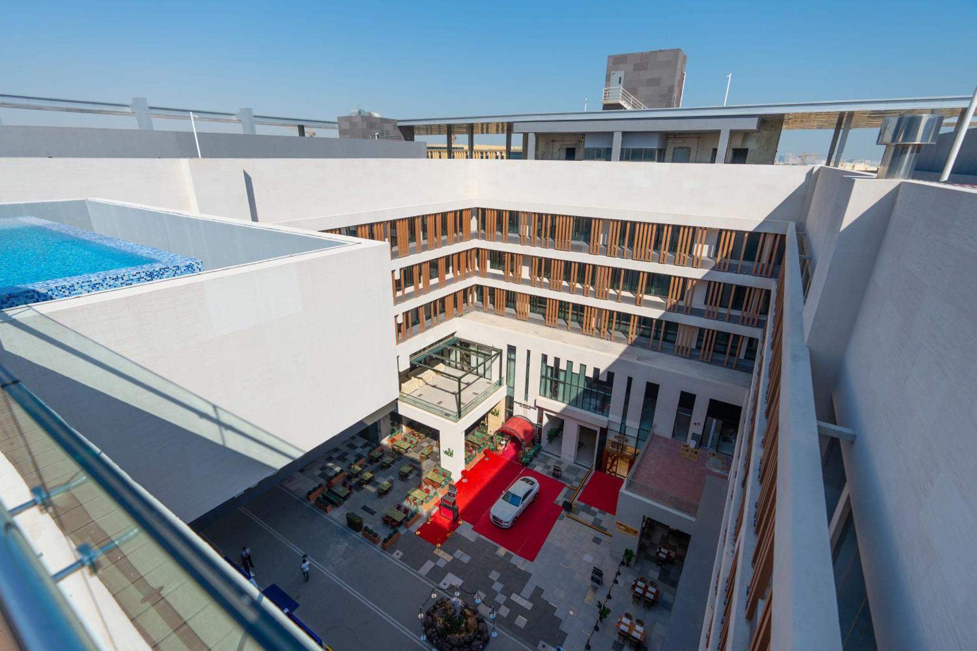 West Walk Retaj Hotel Al Rayyan Екстер'єр фото